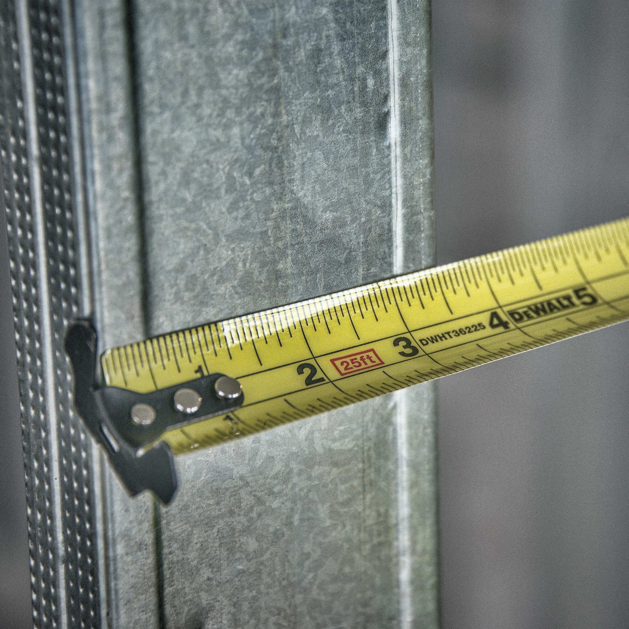 DEWALT DWHT36926S — Ruban à mesurer TOUGHSERIES, 26 pi / 8 m 7 Outil Dewalt DWHT36225