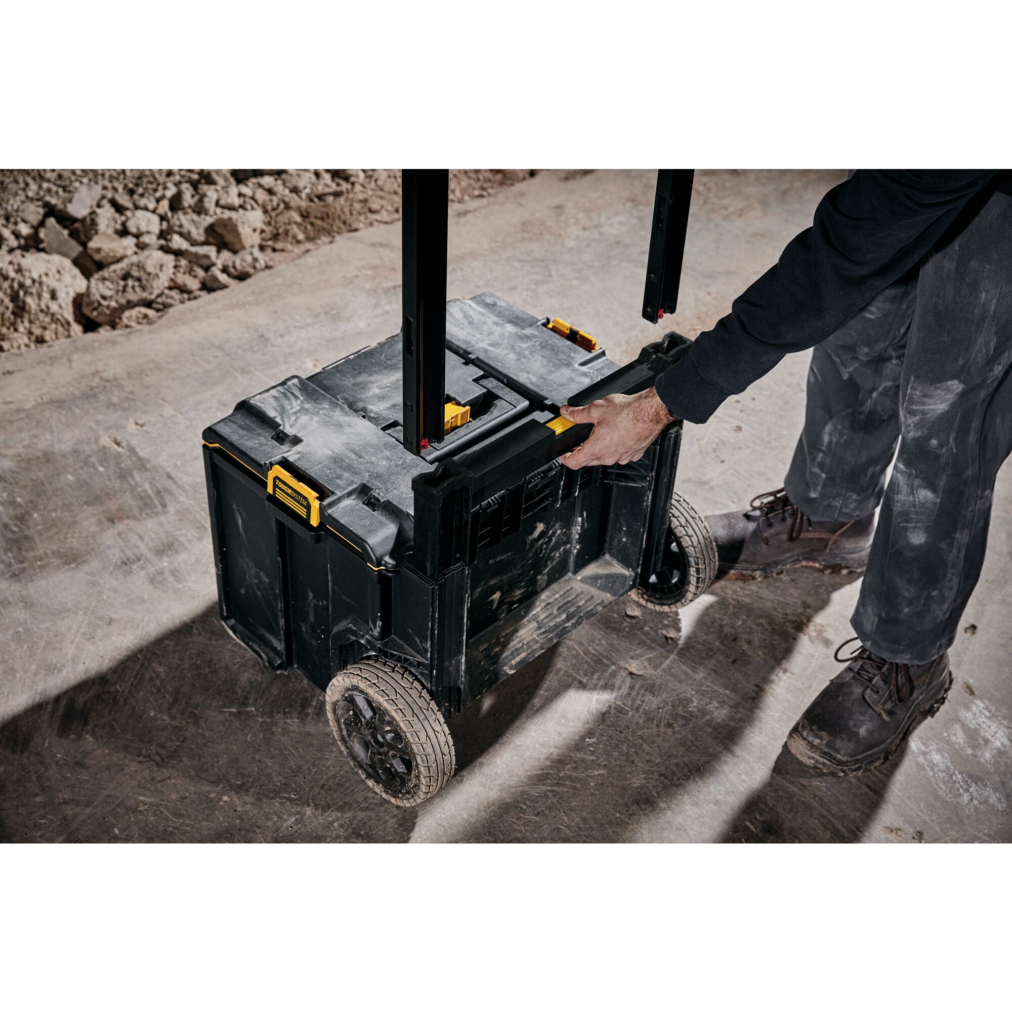 Boîte À Outils Sur Roues TOUGHSYSTEM 2.0 610 mm (24 po) – DEWALT DWST08450 8 Outil Dewalt DWST08450