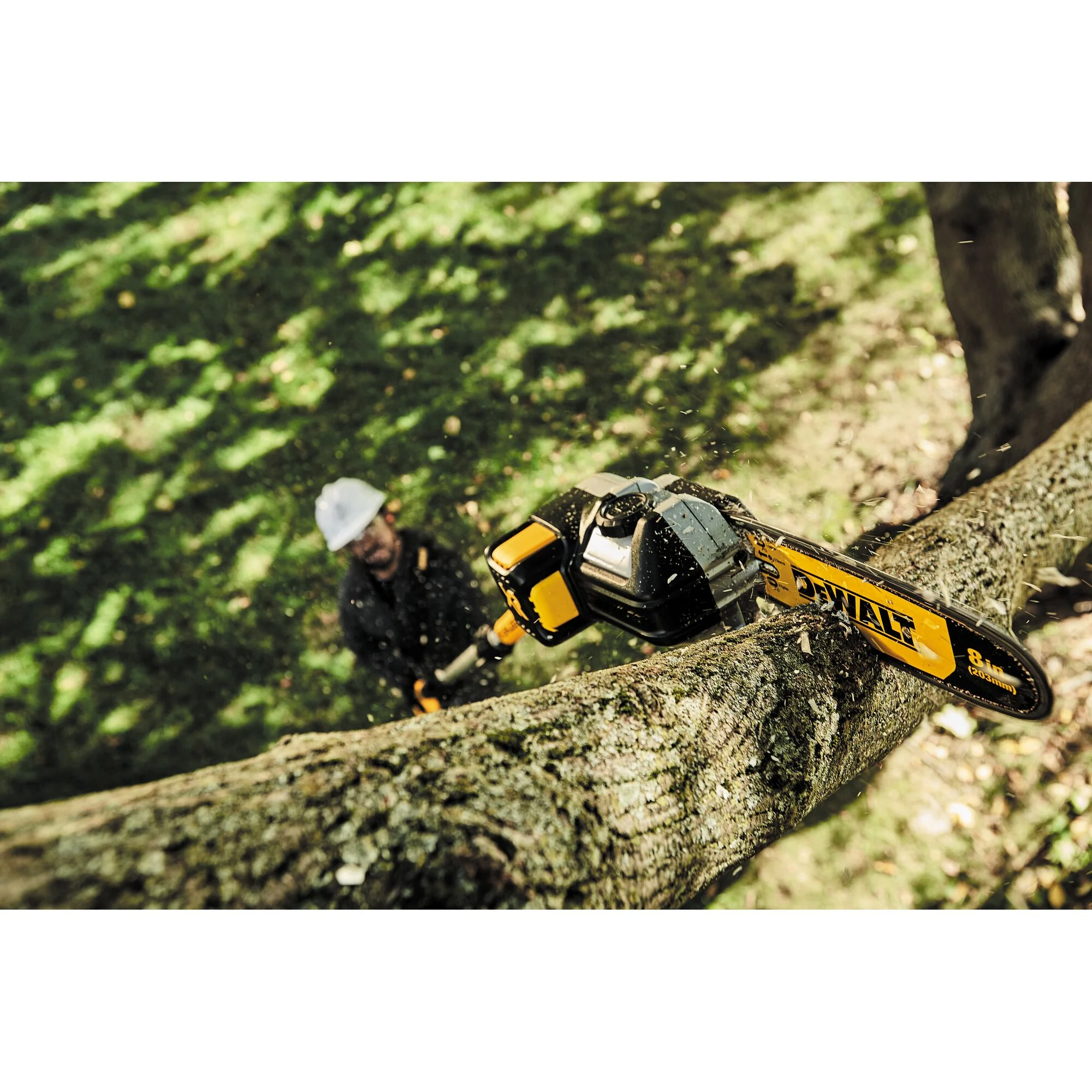 Scie à élaguer sur perche de 8 po, 20 V MAX – DEWALT DCPS620BR 4 Scie à élaguer sur perche de 8 po, 20 V MAX — DEWALT DCPS620B