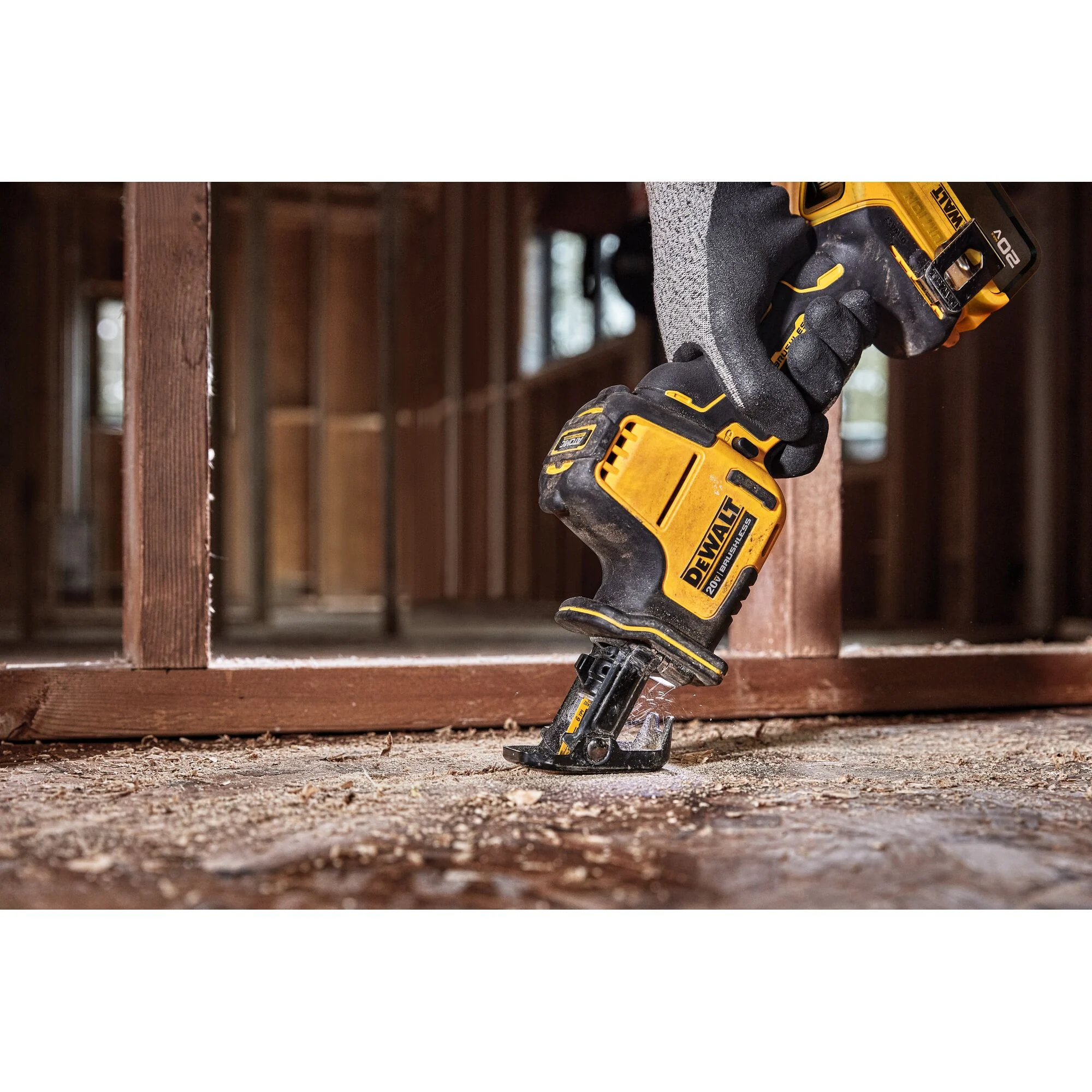 Scie alternative compacte à une main ATOMIC 20 V MAX – DEWALT DCS369BR 5 Scie alternative compacte à une main ATOMIC 20 V MAX — DEWALT DCS369B