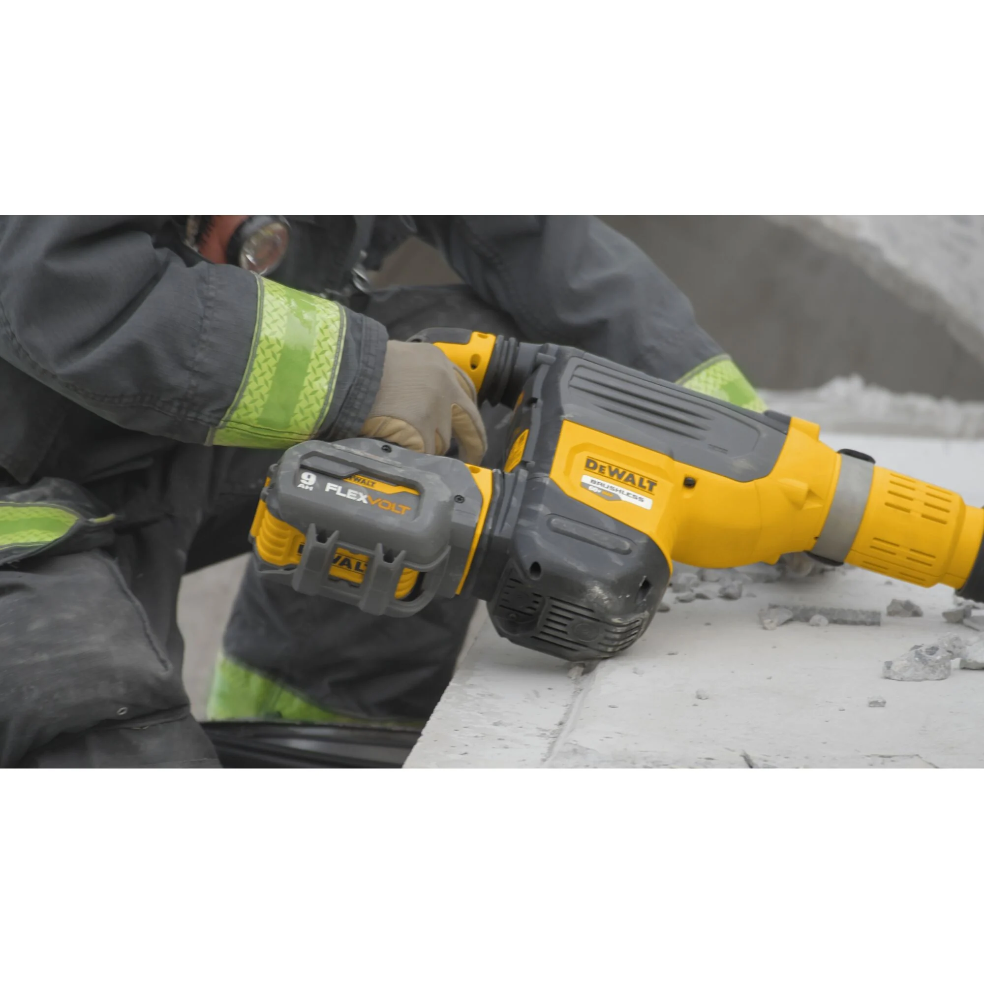 Scie alternative FLEXVOLT sans balais 60 V MAX – DEWALT DCS389BR 5 Scie alternative FLEXVOLT sans balais 60 V MAX — DEWALT DCS389B