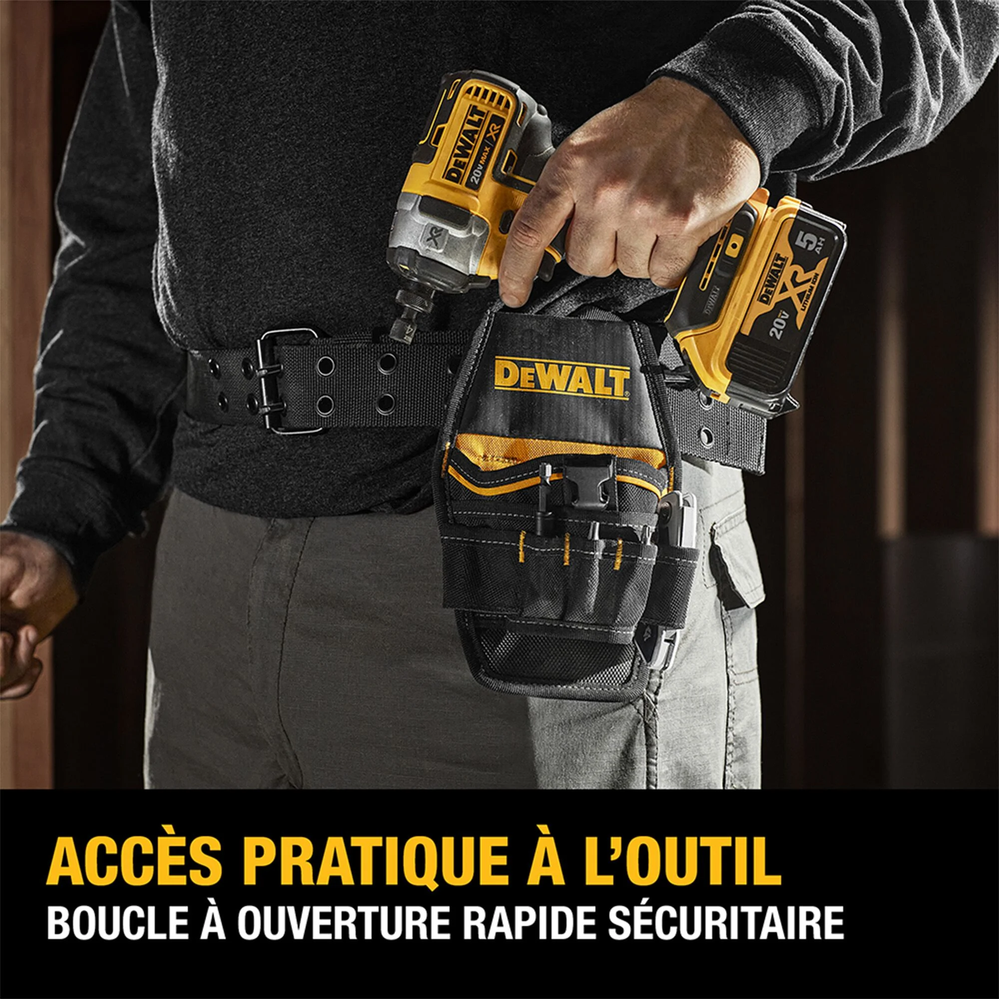 Étui professionnel ambidextre pour perceuse – DEWALT DWST540501L 4 Boucle à ouverture rapide de l’étui DEWALT DWST540501L, présentation en français
